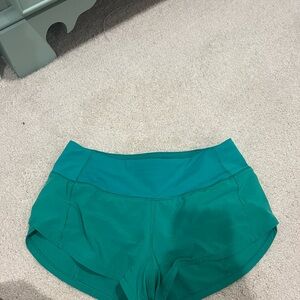 Kelly green speed up lululemon shorts